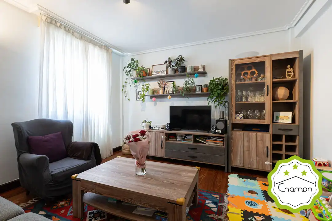 Flat for sale in Artatzu - Larraskitu