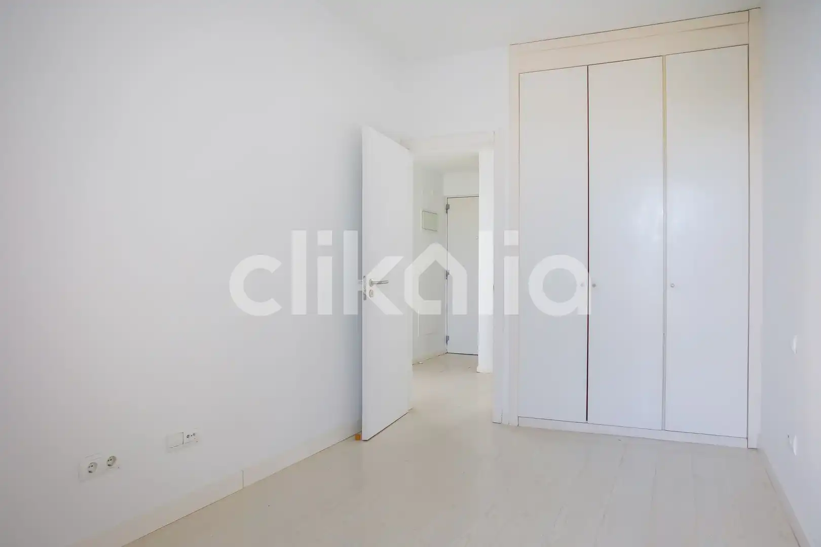 Habitación de Piso en venta en Madrid con Calefacción, Terraza y Trastero