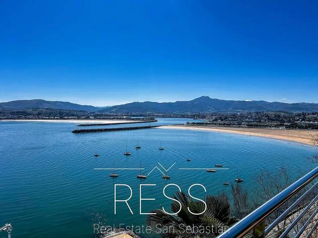 Casa-chalet en Venta en Hondarribia
