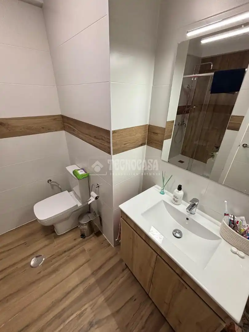 Baño de Piso de alquiler en Ayamonte con Aire acondicionado y Balcón
