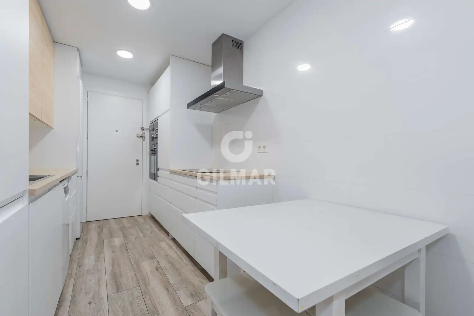 Kitchen of Flat for sale in Madrid  with Heating