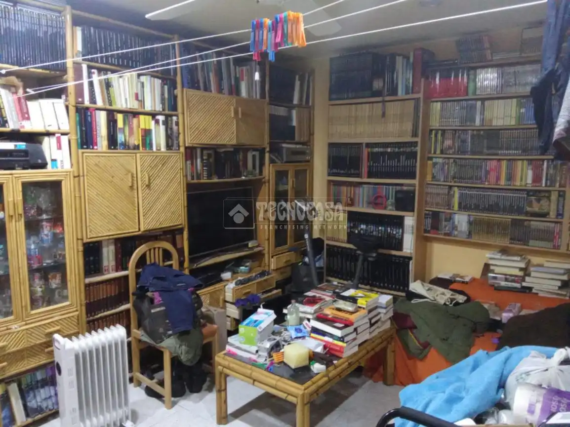 Flat for sale in Zaragoza  with Air Conditioner, Heating and Alarm