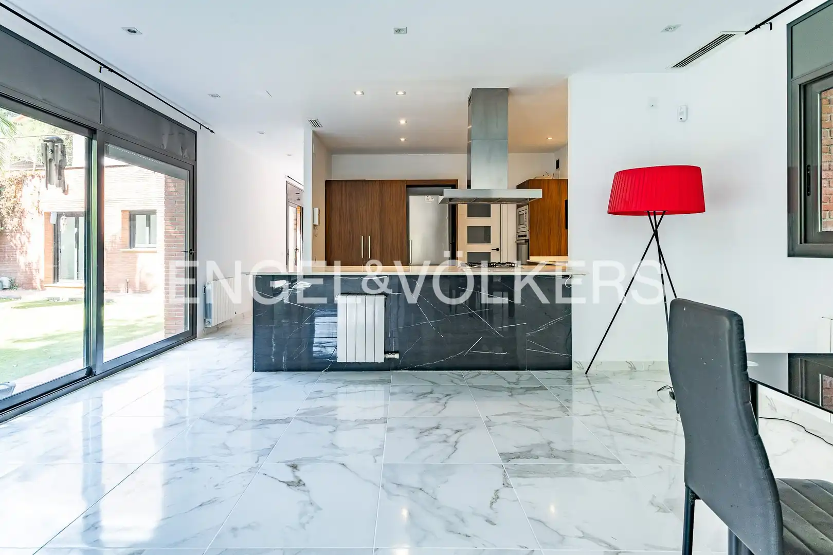 Casa con piscina en venta en Les Planes, imagen 2