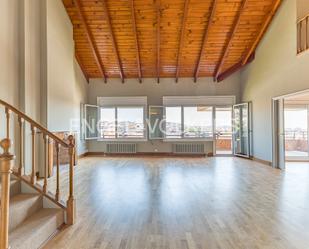 Sala d'estar de Dúplex de lloguer en  Barcelona Capital amb Aire condicionat, Calefacció i Parquet