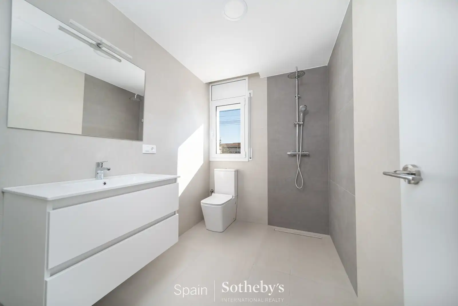 House with pool for sale in Carrer Noguera, imagen 16