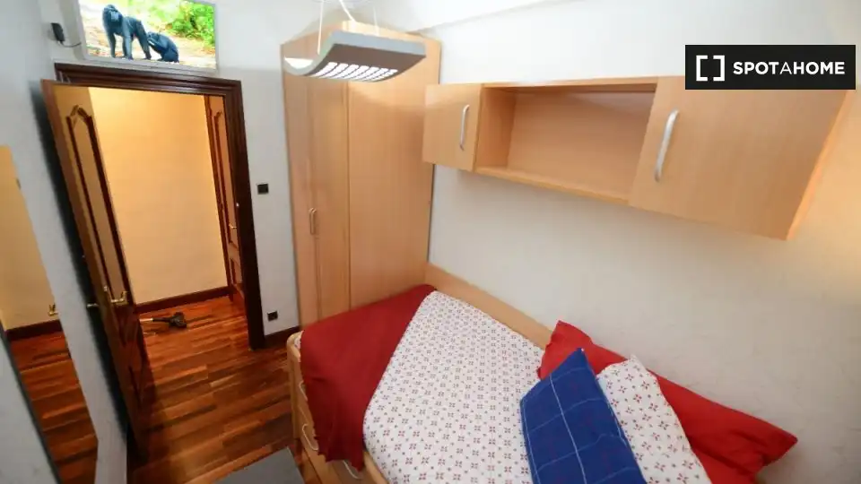 Zimmer in Santutxu - Basarrate