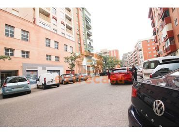 Aparcamiento con ascensor en venta en Valdepasillas - La Paz - Huerta Rosales