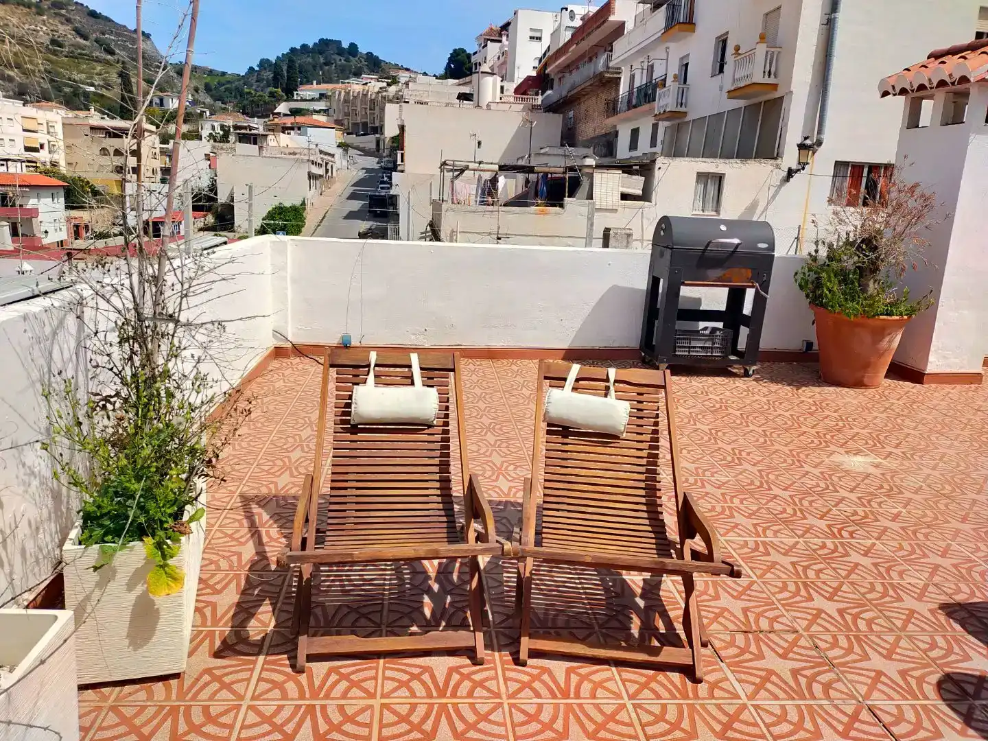 Terrasse von Dachboden zum Verkauf in Almuñécar mit Klimaanlage, Abstellraum und Möbliert