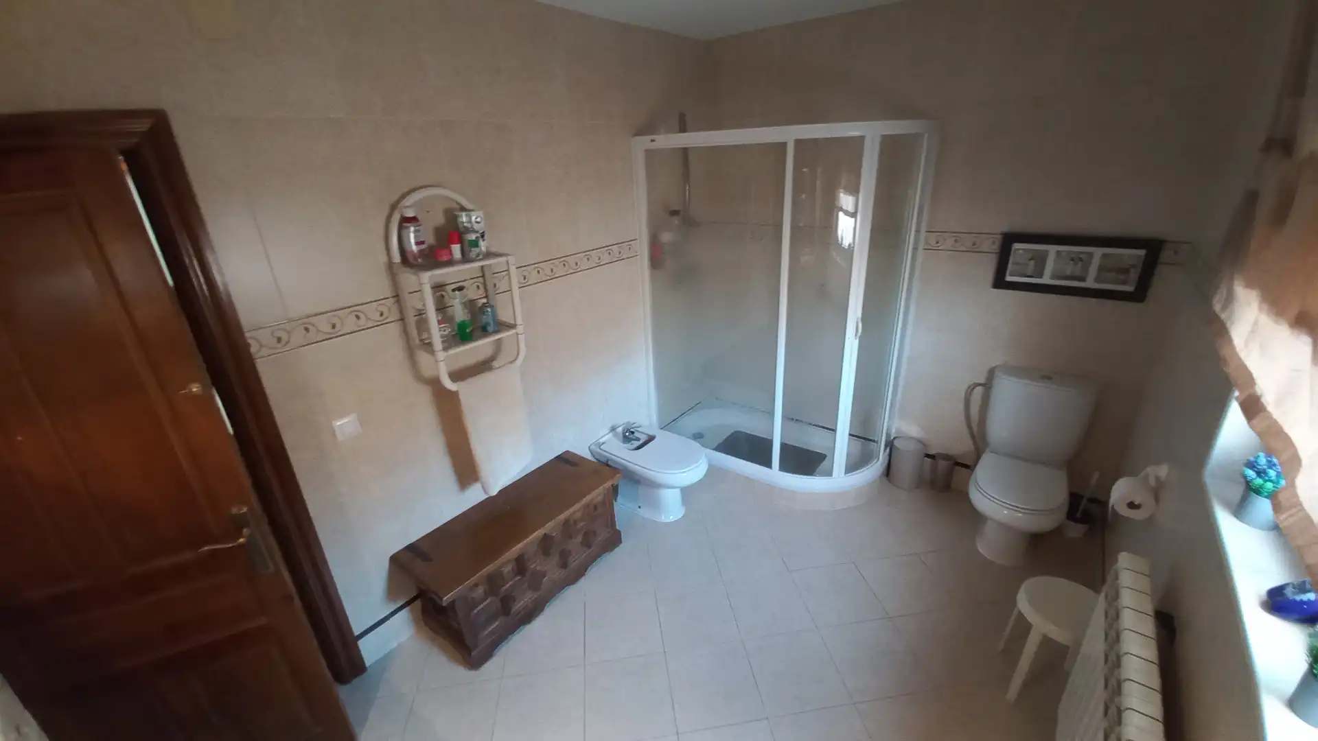 Bathroom of Houses for sale in Moraleja del Vino