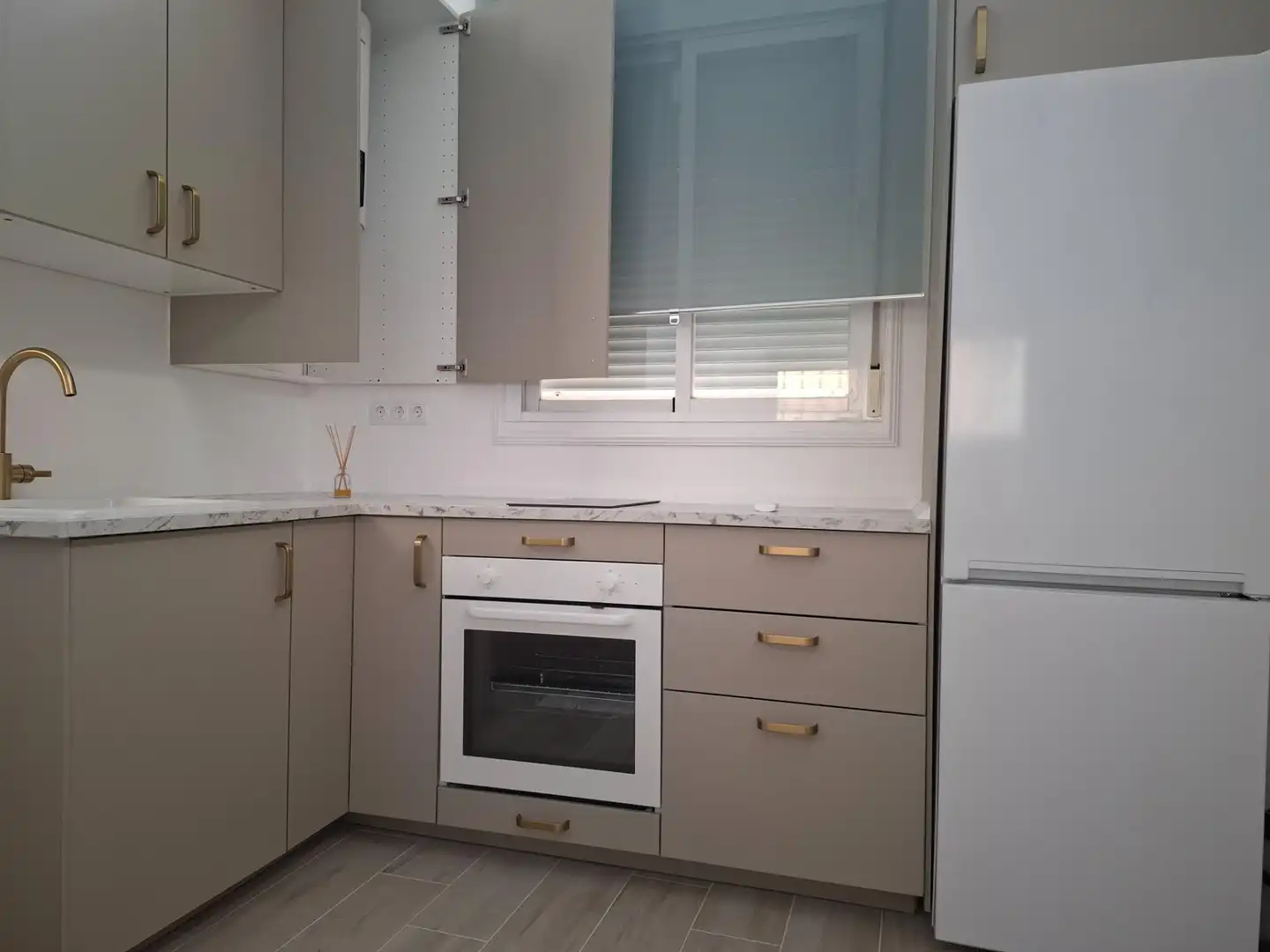 Cuina de Apartament en venda en Málaga amb Aire condicionat i Moblat