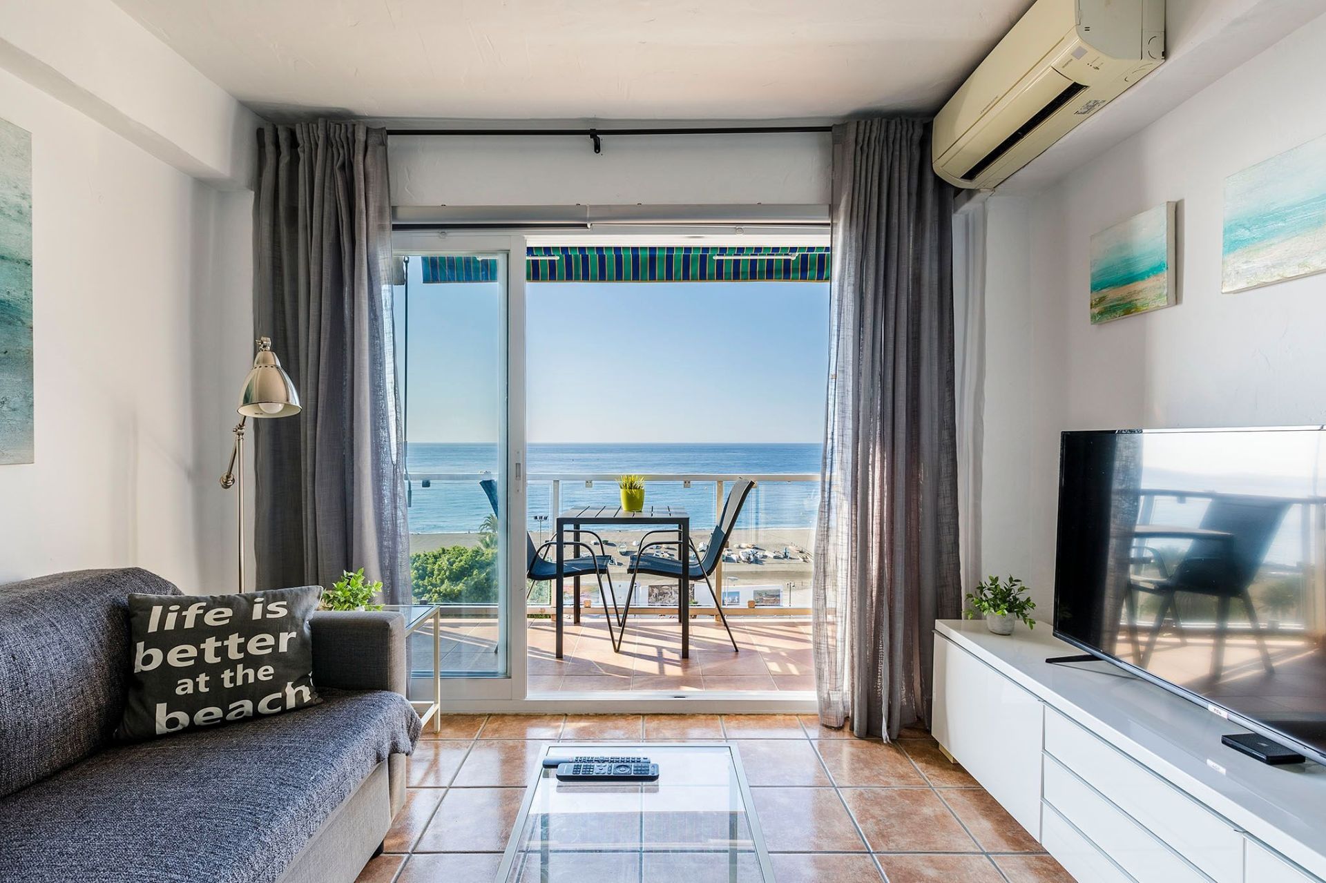 Bedroom of Flat for sale in Vélez-Málaga  with Air Conditioner, Heating and Terrace