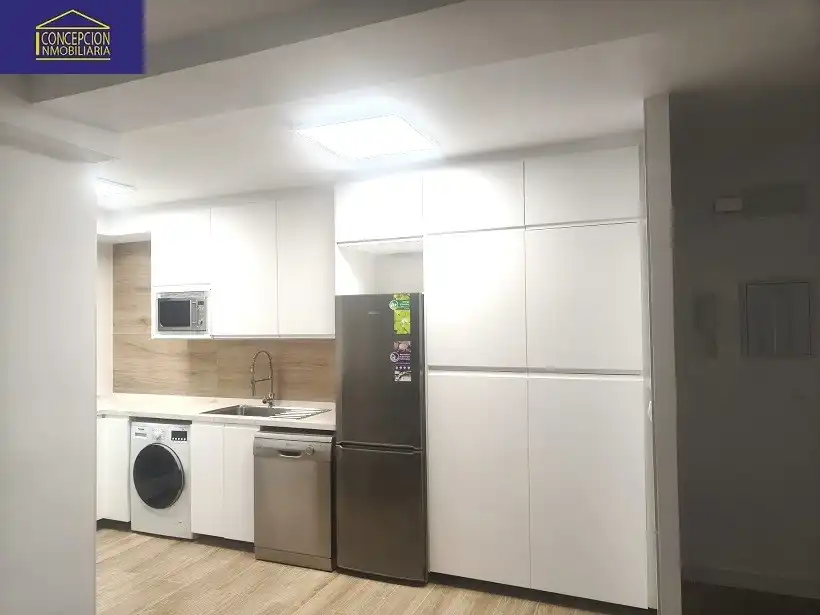 Küche von Wohnung zur Miete in Córdoba mit Klimaanlage, Heizung und Parkett