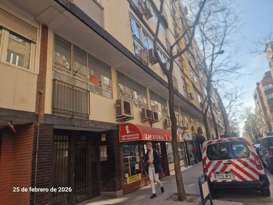 Exterior view of Office for rent in Madrid  with Air Conditioner and Heating