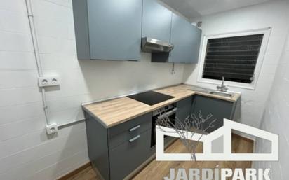 Kitchen of Flat for sale in Sabadell  with Parquet flooring