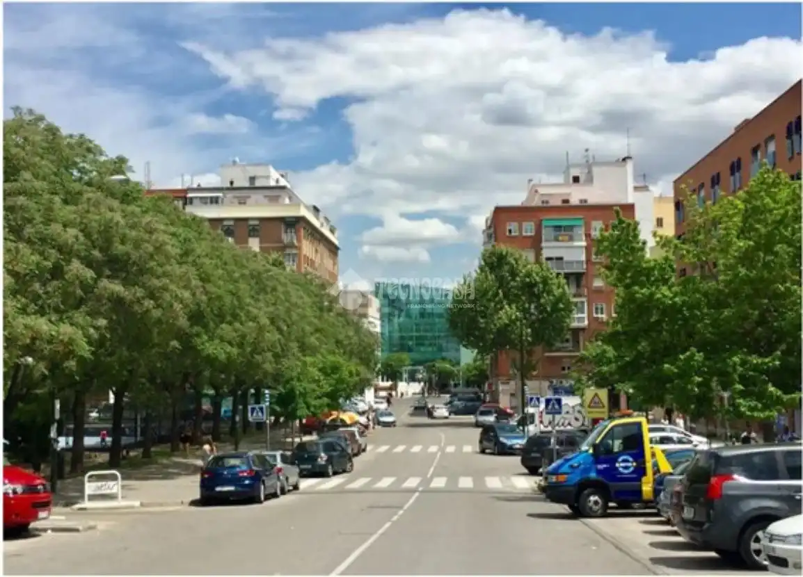 Vista exterior de Piso en venta en Madrid