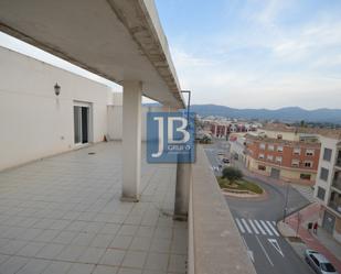 Vista exterior de Àtic de lloguer en L'Alcúdia de Crespins amb Aire condicionat, Terrassa i Forn