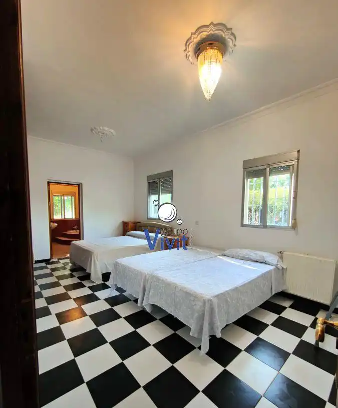 Habitación de Casa o chalet en venta en Carmona con Terraza y Trastero