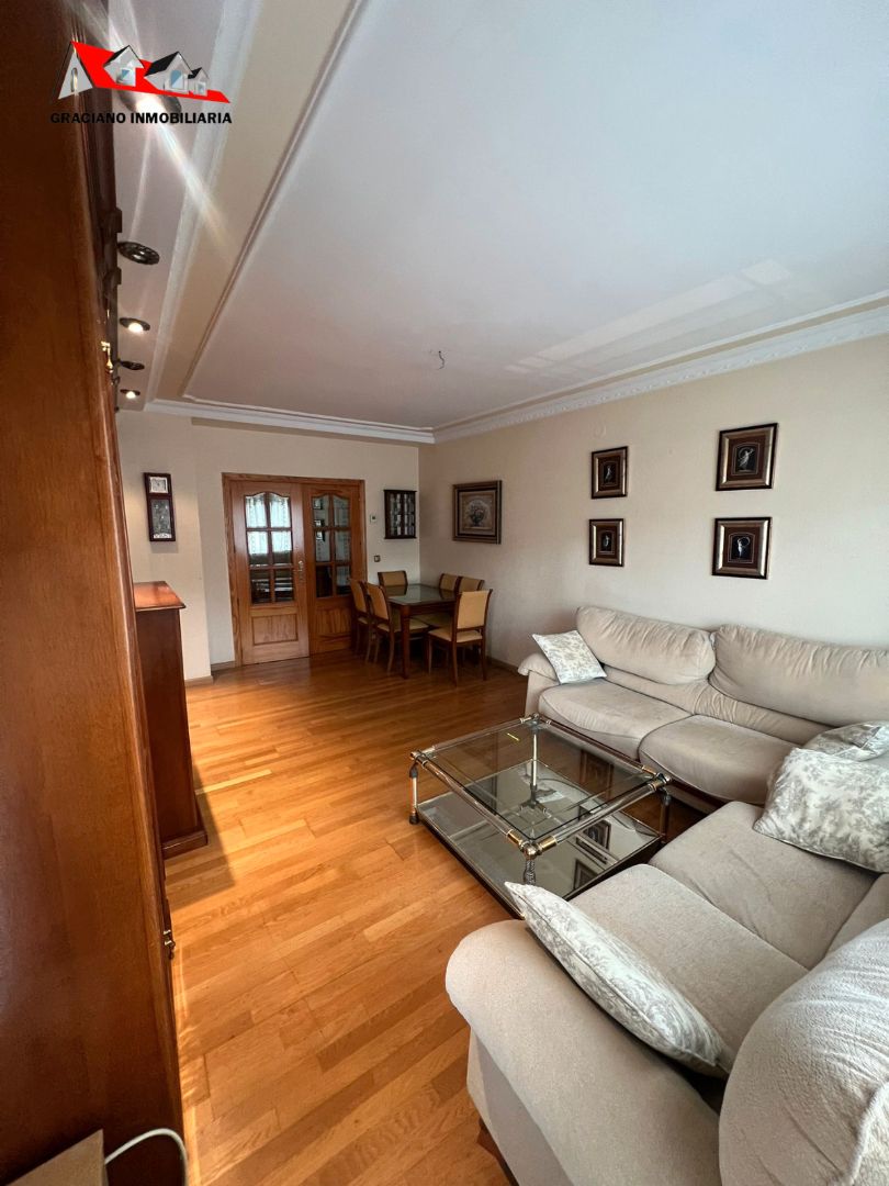 Living room of Flat for sale in  Albacete Capital  with Heating, Storage room and Furnished