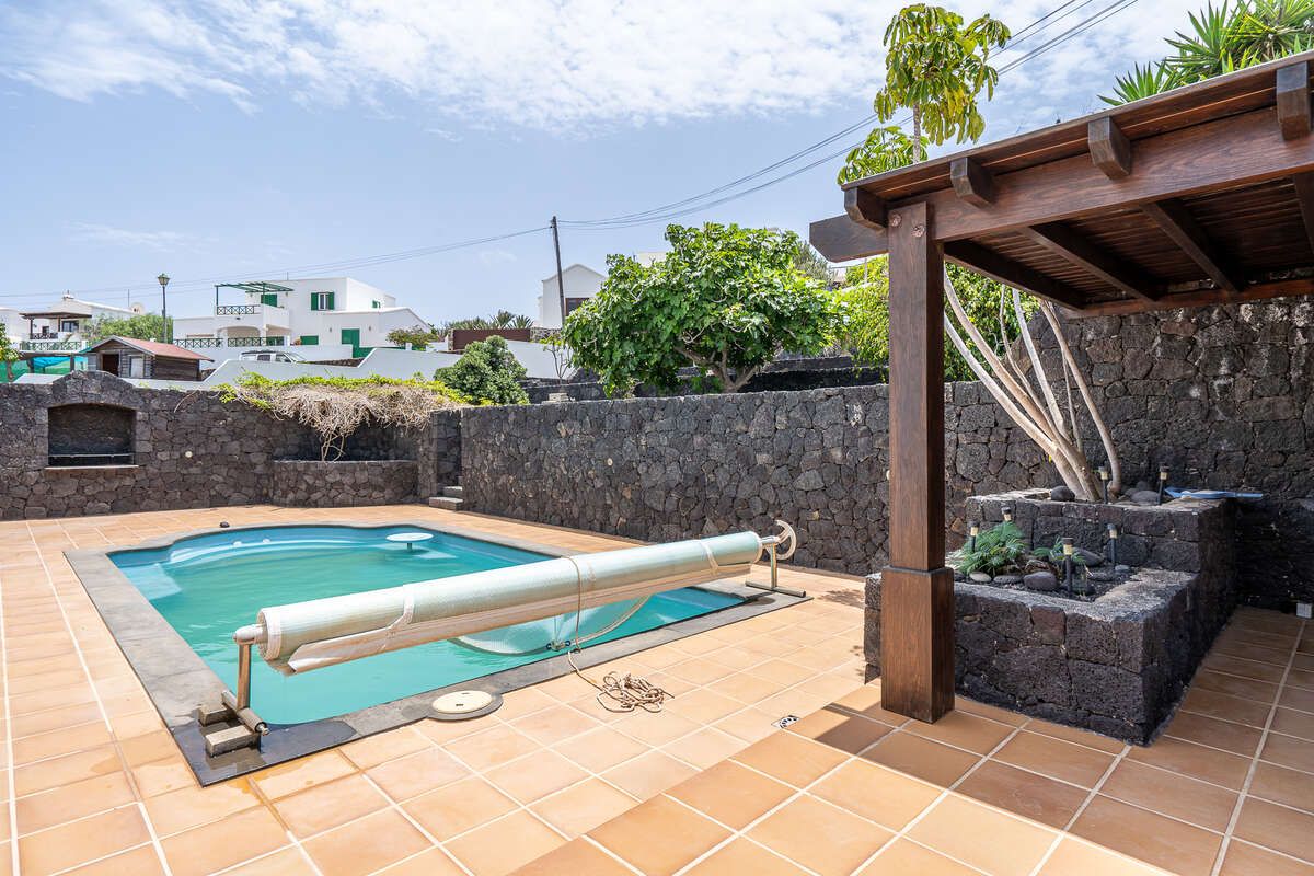 Exterior view of House or chalet for sale in Tinajo  with Air Conditioner, Private garden and Terrace