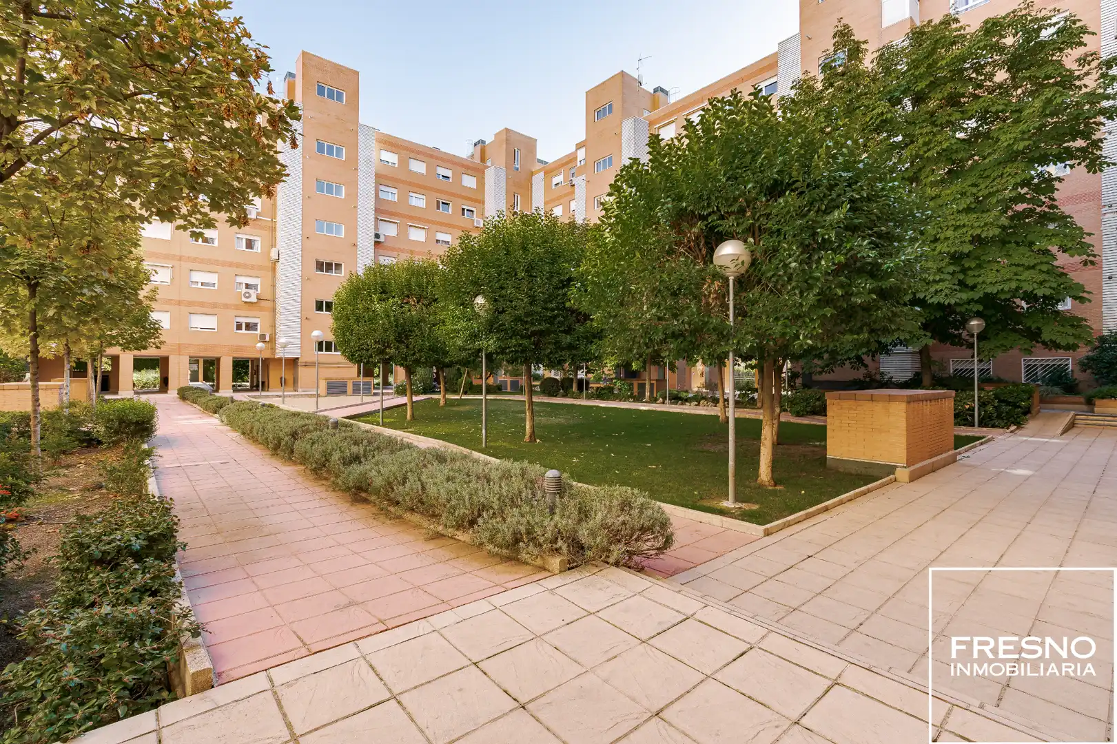 Vista exterior de Piso en venta en Madrid con Aire acondicionado, Calefacción y Parquet