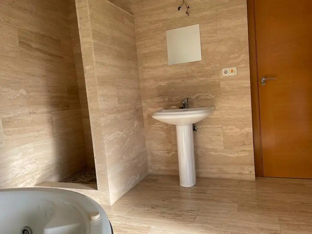 Baño de Ático de alquiler en Murcia con Aire acondicionado, Calefacción y Terraza