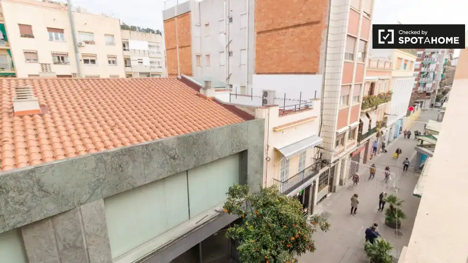 Exterior view of Flat for share in L'Hospitalet de Llobregat  with Air Conditioner, Heating and Furnished