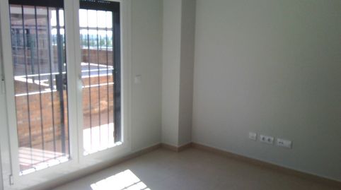 Foto 3 de Piso de alquiler en Calle del Arcángel Gabriel, La Dehesa - El Pinar, Navalcarnero