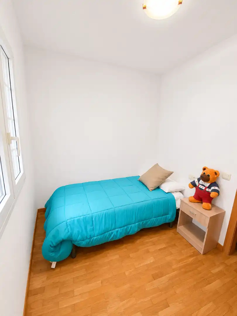 Habitación de Casa adosada en venta en Maçanet de Cabrenys con Calefacción, Amueblado y Balcón
