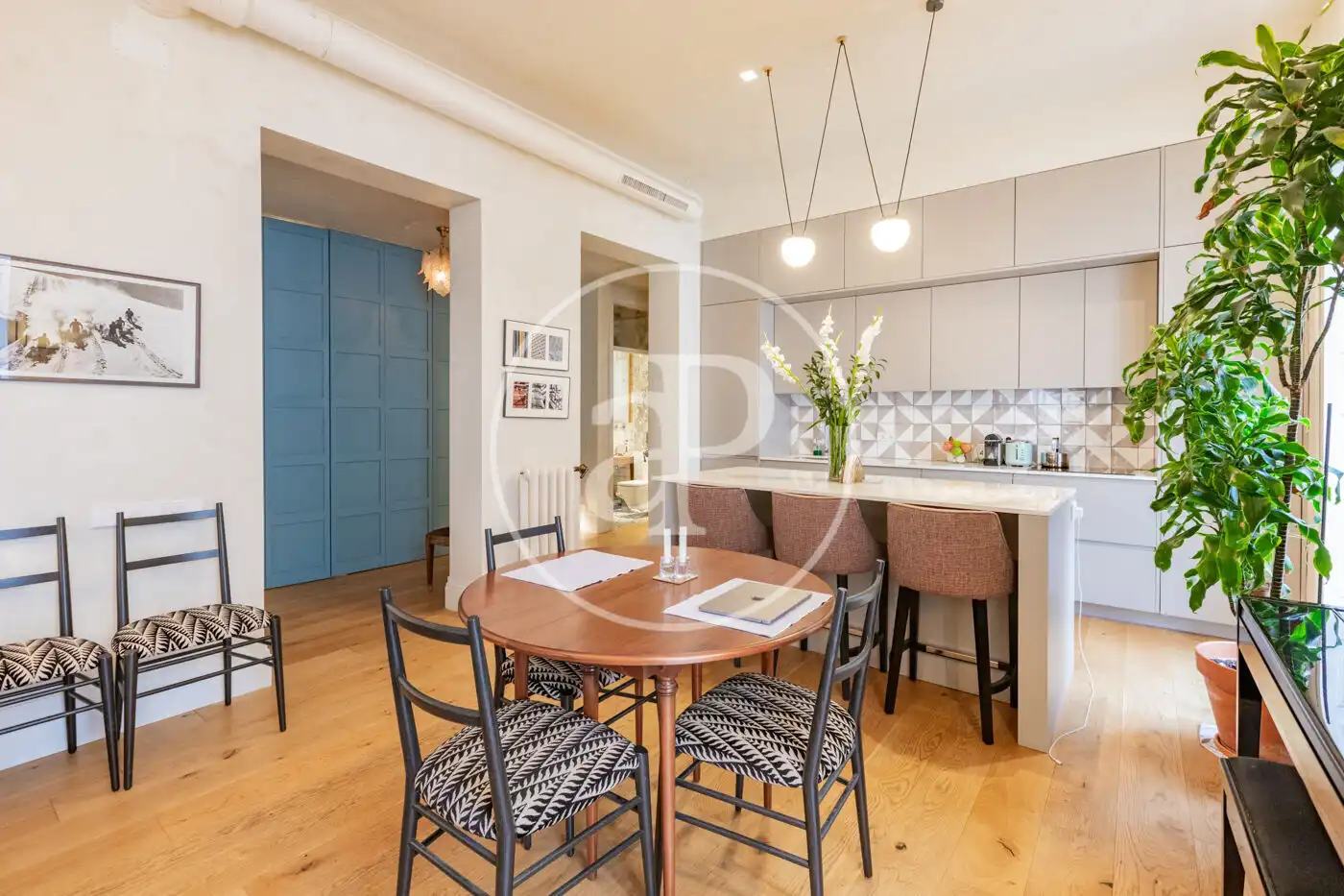 Comedor de Piso en venta en Madrid con Calefacción y Amueblado