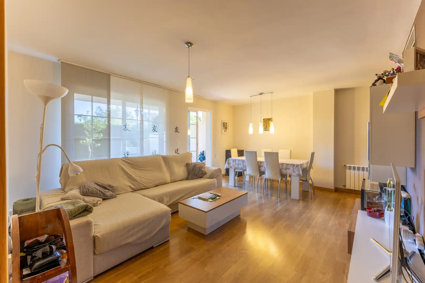 Sala de estar de Apartamento en venta en Torre en Conill - Cumbres de San Antonio 