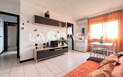 Living room of Flat for sale in  Barcelona Capital  with Heating