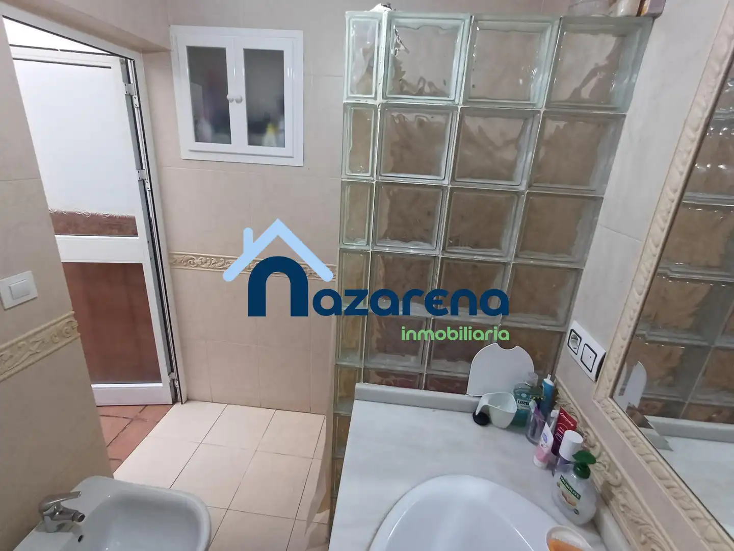 Bathroom of Houses for sale in Sevilla  with Storage room and Balcony