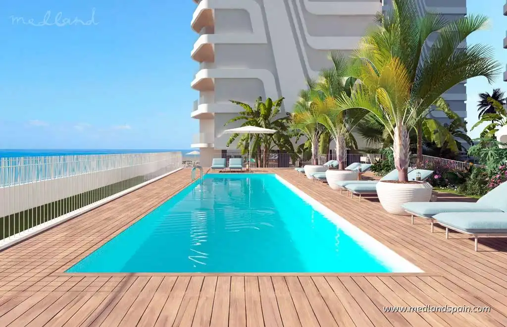 Piscina de Apartamento en venta en La Manga del Mar Menor con Aire acondicionado, Calefacción y Jardín privado
