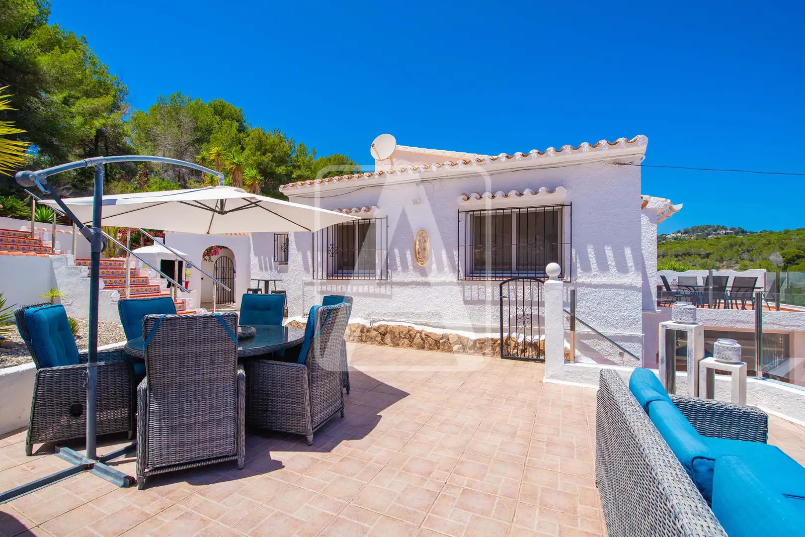 Vista exterior de Casa o xalet en venda en Benissa amb Aire condicionat, Jardí privat i Terrassa