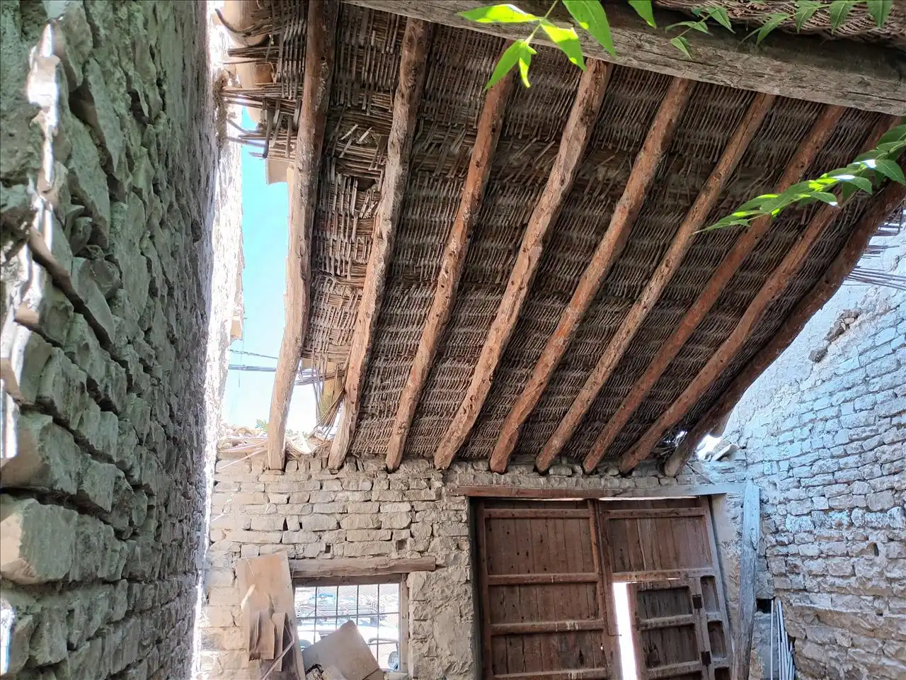 Außenansicht von Fabrik Grundstücke zum Verkauf in Valfarta
