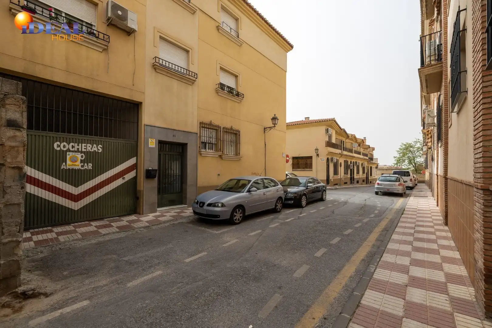 Piso con terraza en venta en Calle GONZALO DE BERCEO, imagen 2