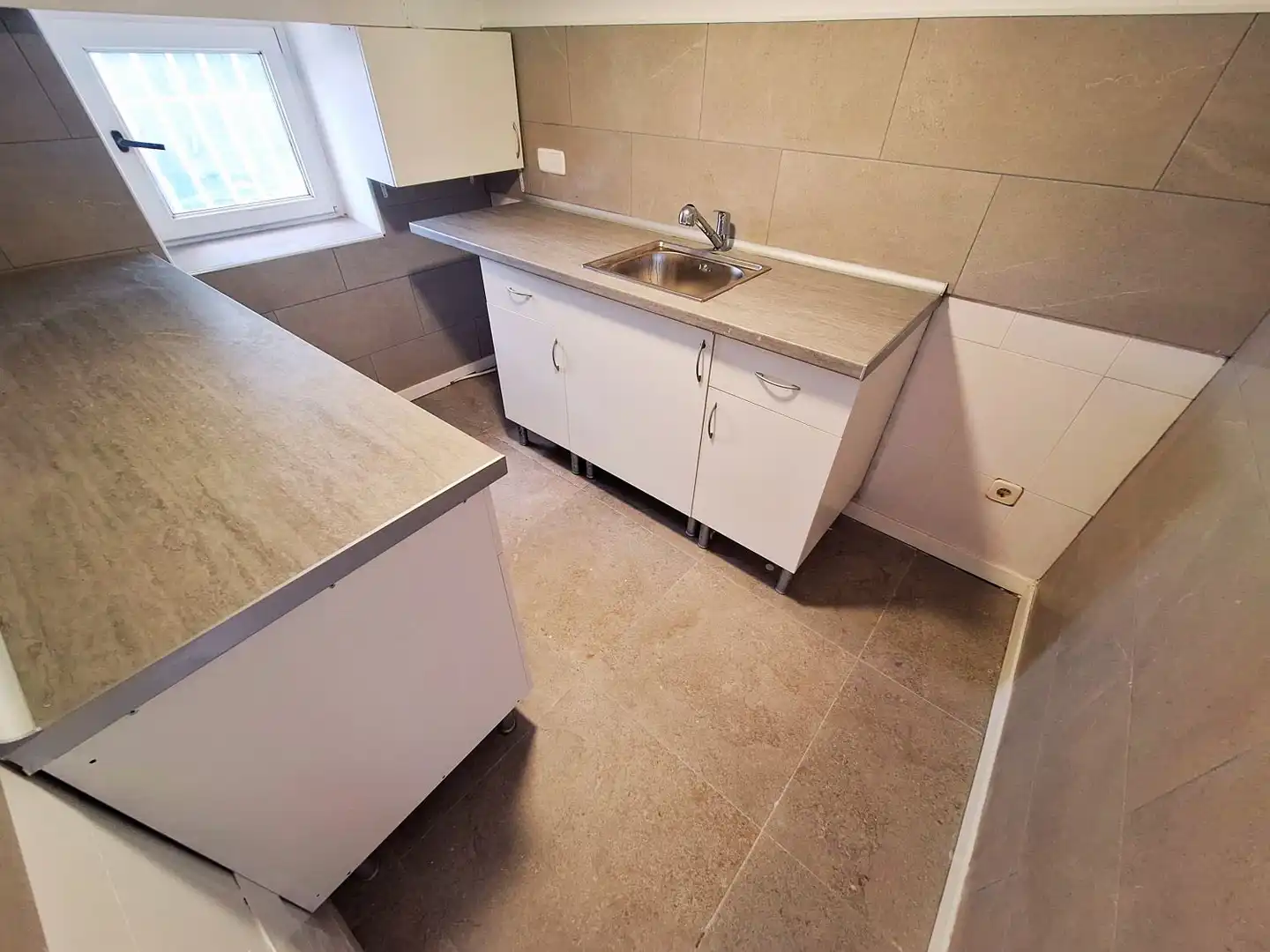 Cocina de Piso de alquiler en San Lorenzo de El Escorial con Aire acondicionado, Calefacción y Terraza