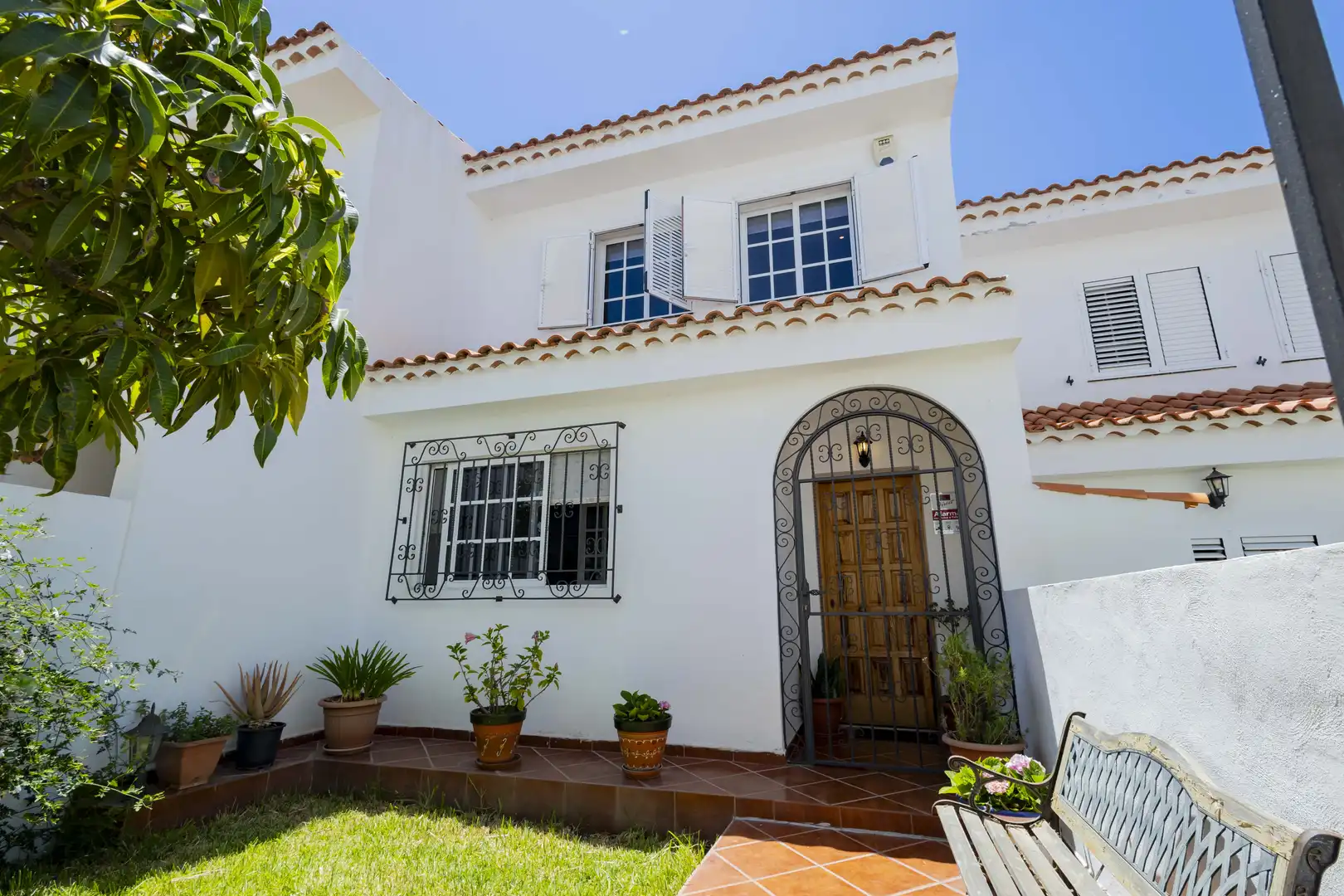 Vista exterior de Casa adosada en venta en El Rosario con Aire acondicionado, Jardín privado y Terraza