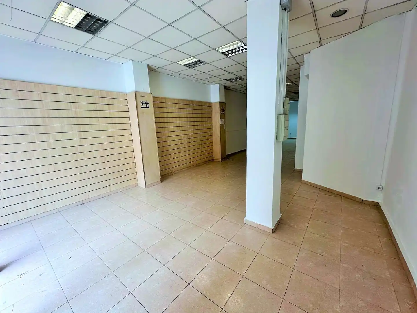 Local comercial en venda a Carrer Sant Antoni 102, imagen 3