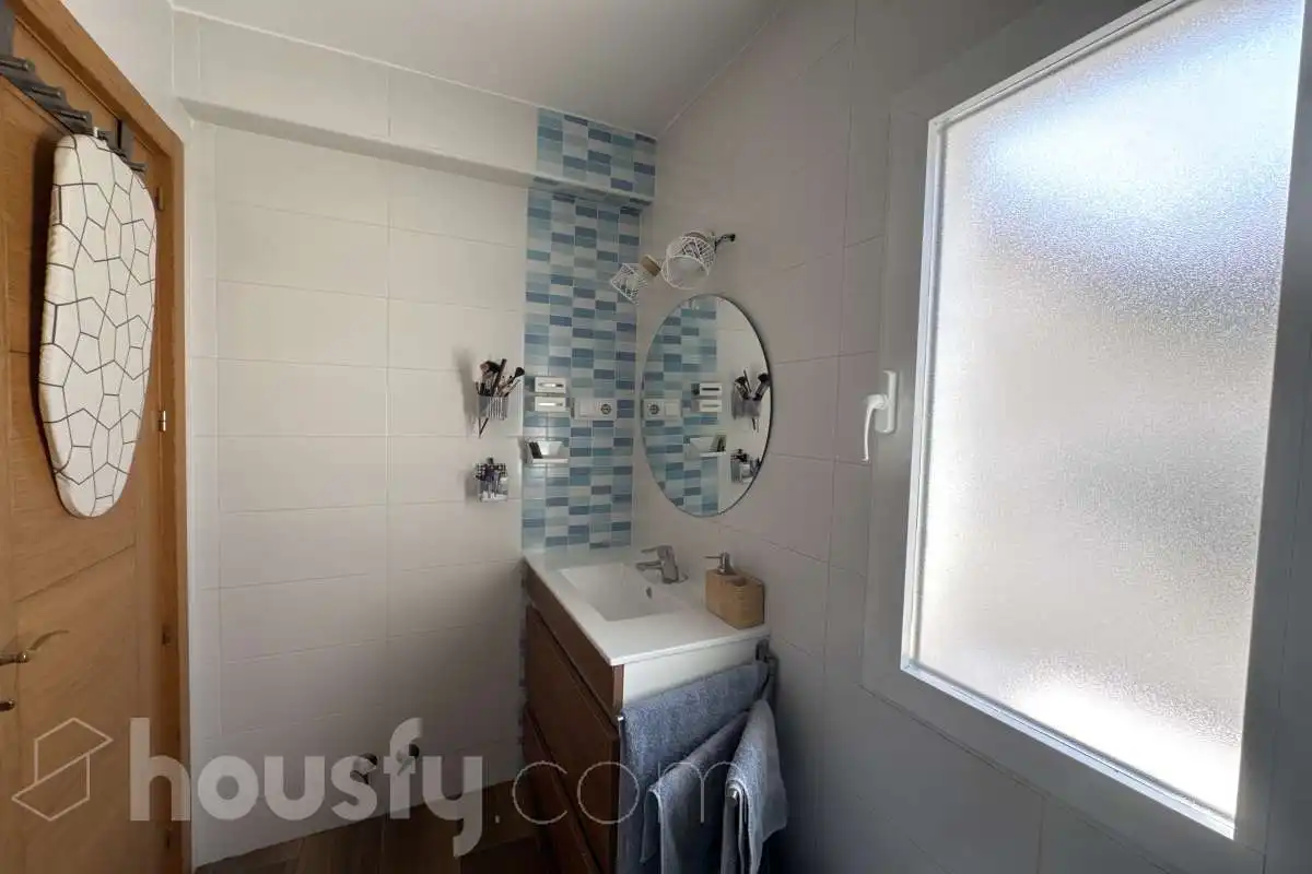 Flat for rent in Calle Ruiz de Alarnes, San Isidro