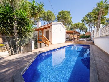 Villa mit Pool zum Verkauf in El Pinar de Campoverde