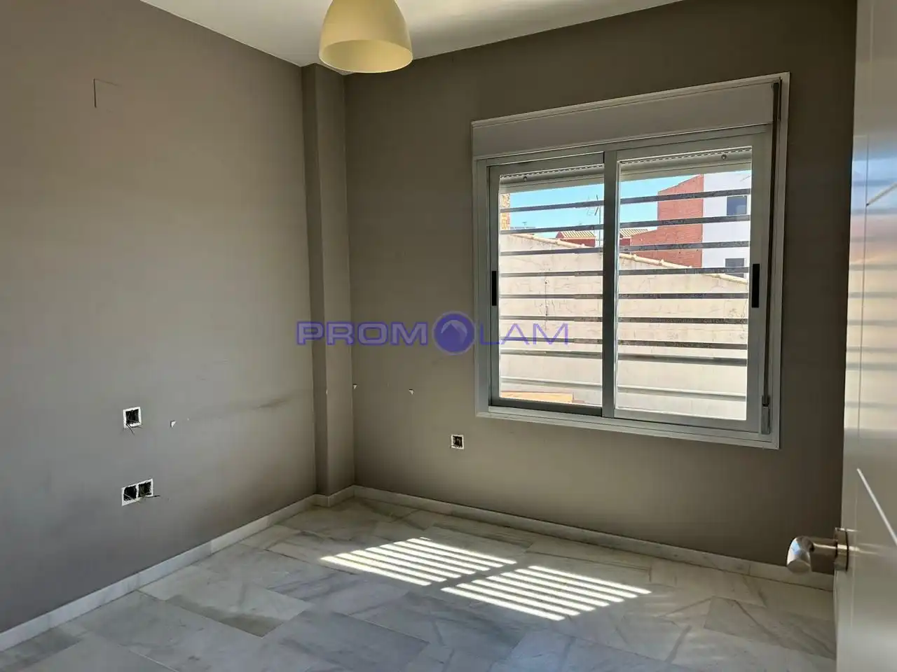 Dormitori de Casa o xalet en venda en Bollullos de la Mitación amb Jardí privat i Terrassa