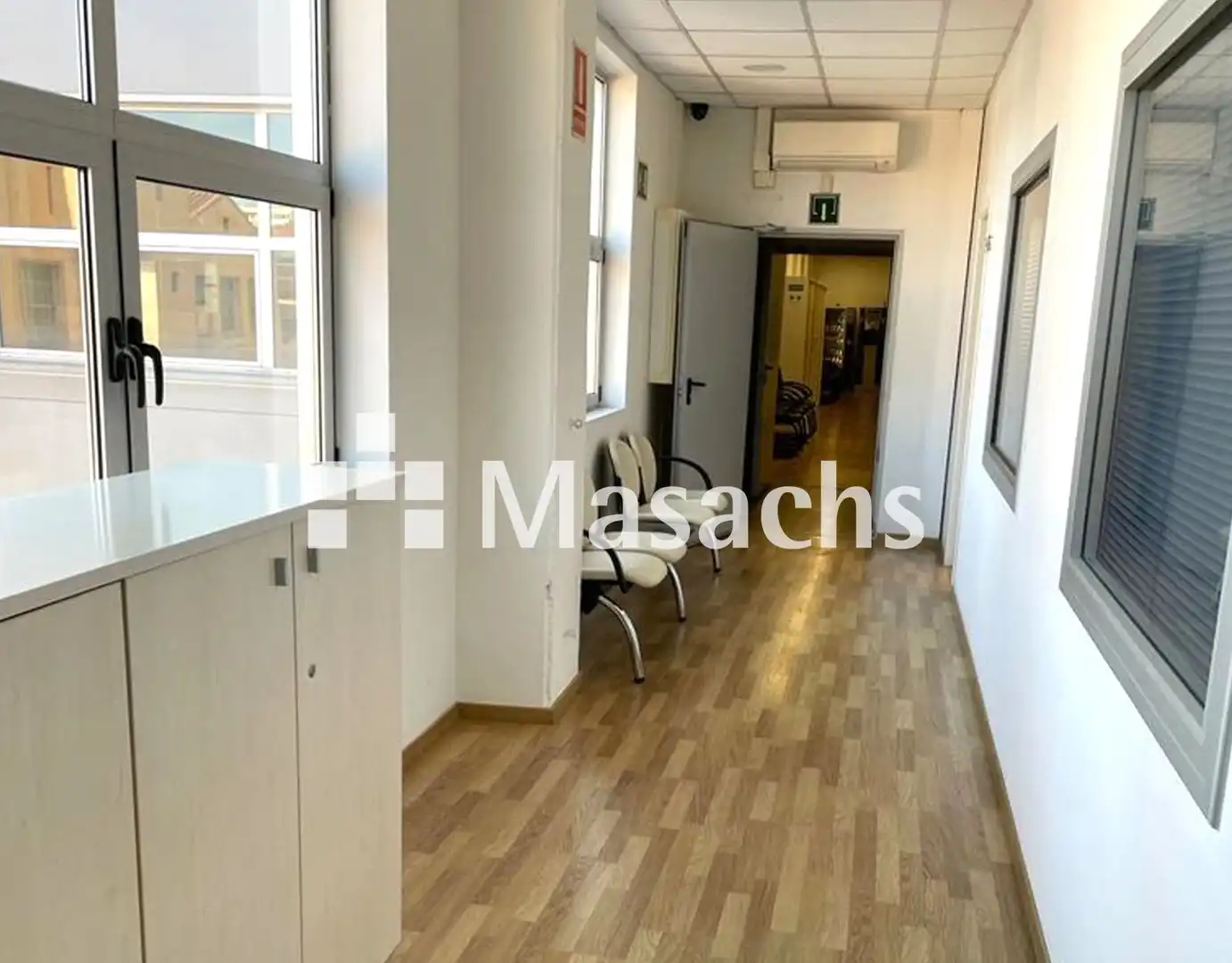 Fabrikhallen zur Miete in Terrassa