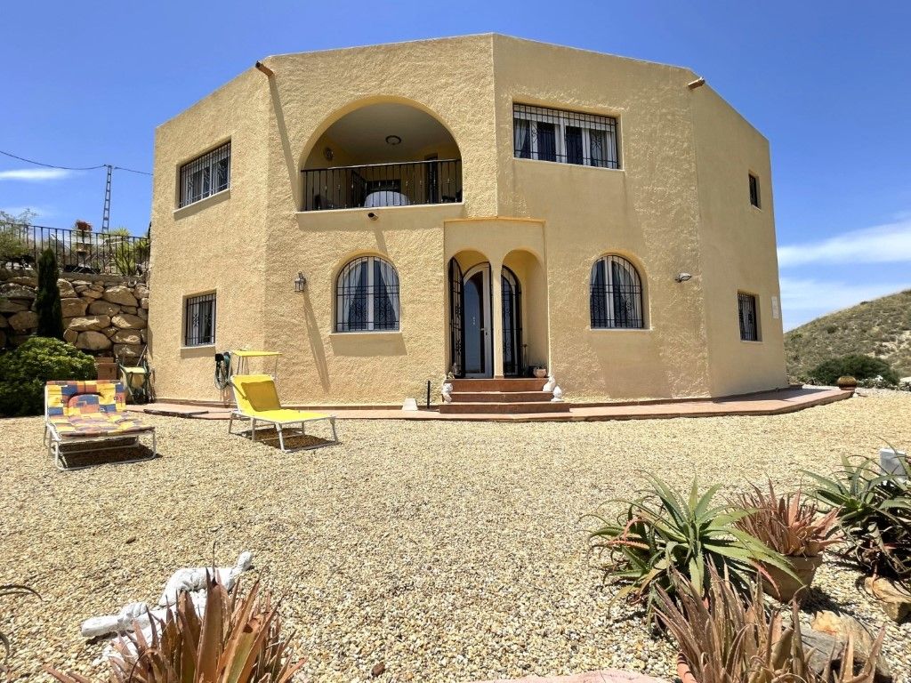 Vista exterior de Casa o chalet en venta en Los Gallardos con Aire acondicionado, Calefacción y Jardín privado