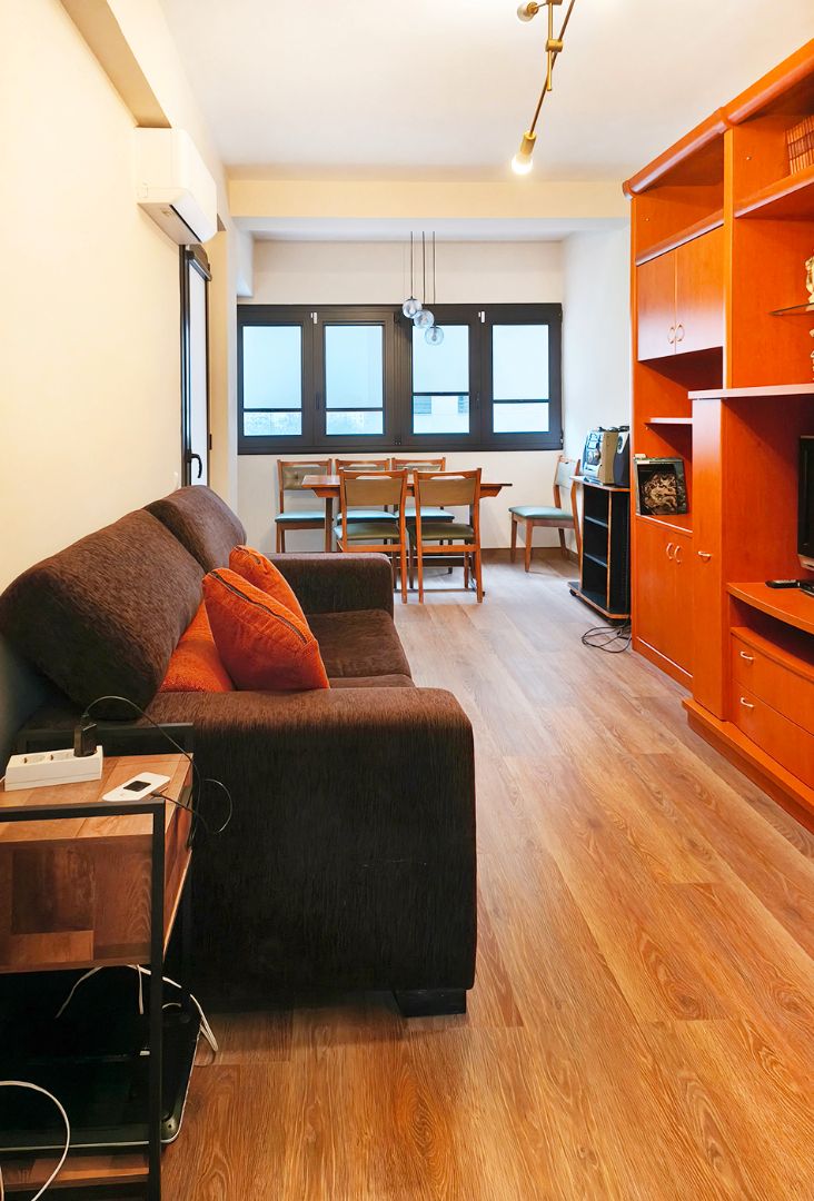Living room of Flat to rent in  Barcelona Capital  with Air Conditioner, Parquet flooring and Furnished