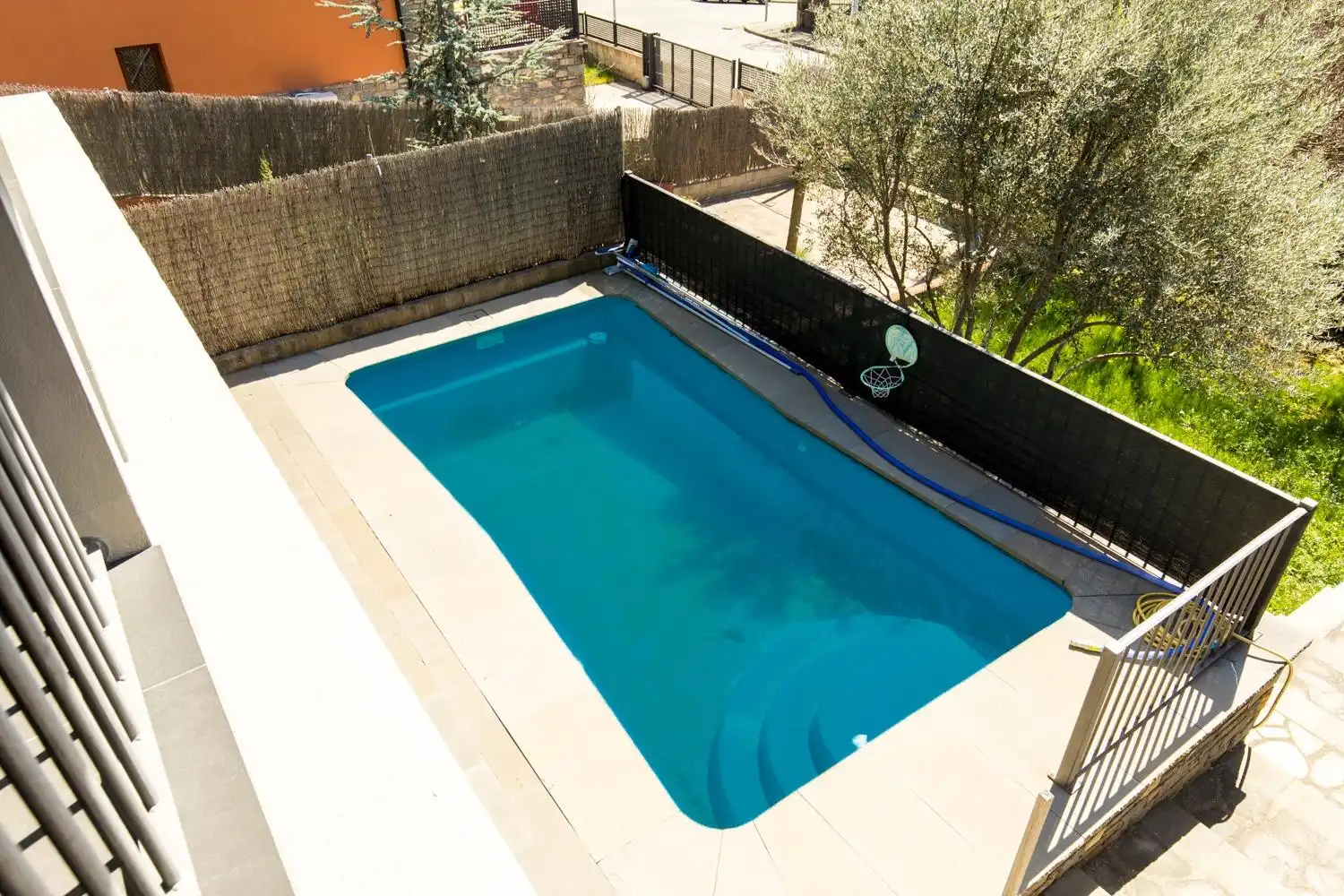 Piscina de Casa o chalet en venta en Boltaña con Aire acondicionado, Calefacción y Jardín privado