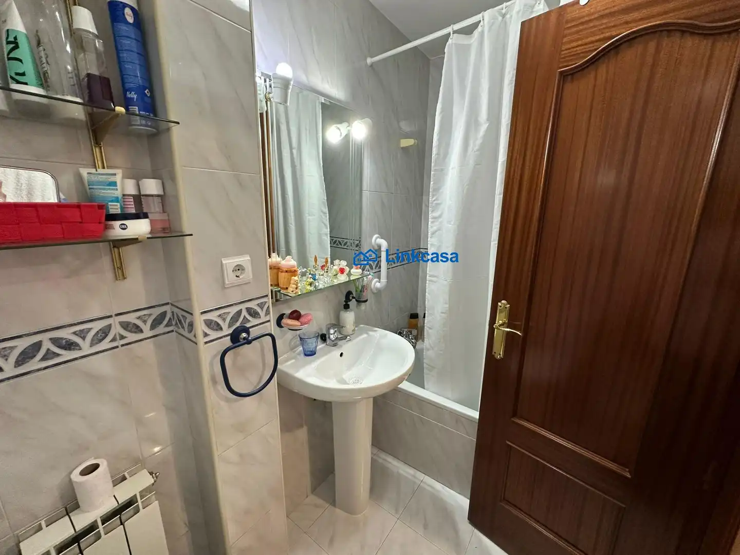 Baño de Piso en venta en Madrid con Aire acondicionado, Calefacción y Parquet