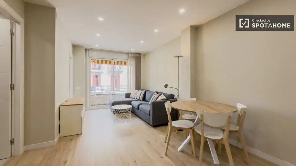 Sala de estar de Piso de alquiler en Barcelona con Aire acondicionado, Calefacción y Amueblado