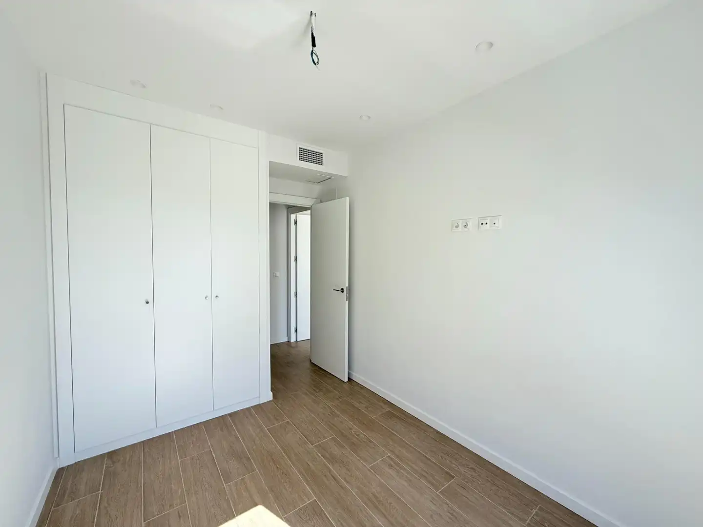 Dachboden zum Verkauf in Dénia mit Klimaanlage, Privatgarten und Terrasse