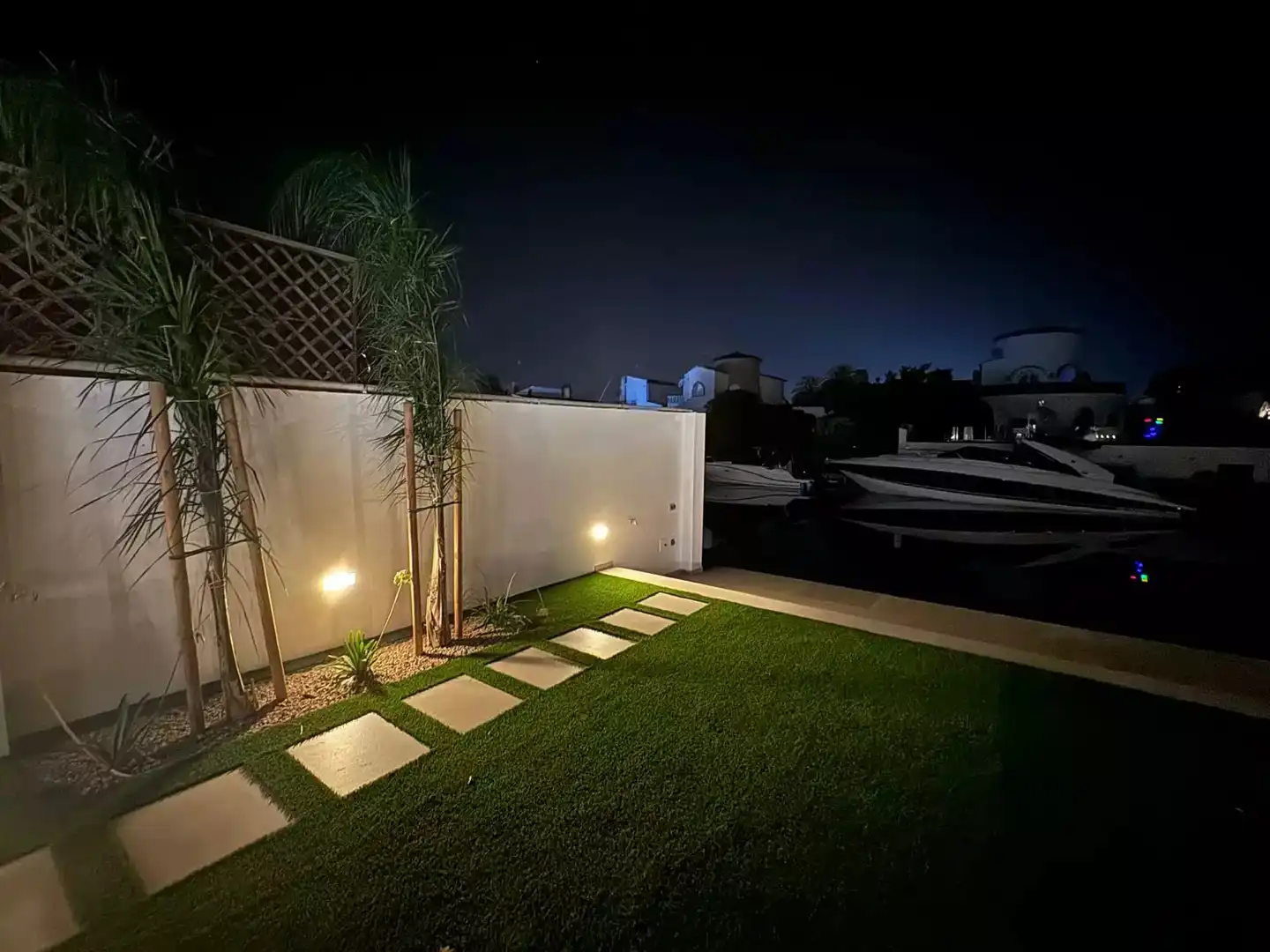 Terrassa de Casa o xalet en venda en Empuriabrava amb Aire condicionat, Calefacció i Jardí privat